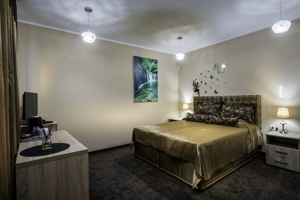 Отель Victoriya'S House Хисаря Экстерьер фото